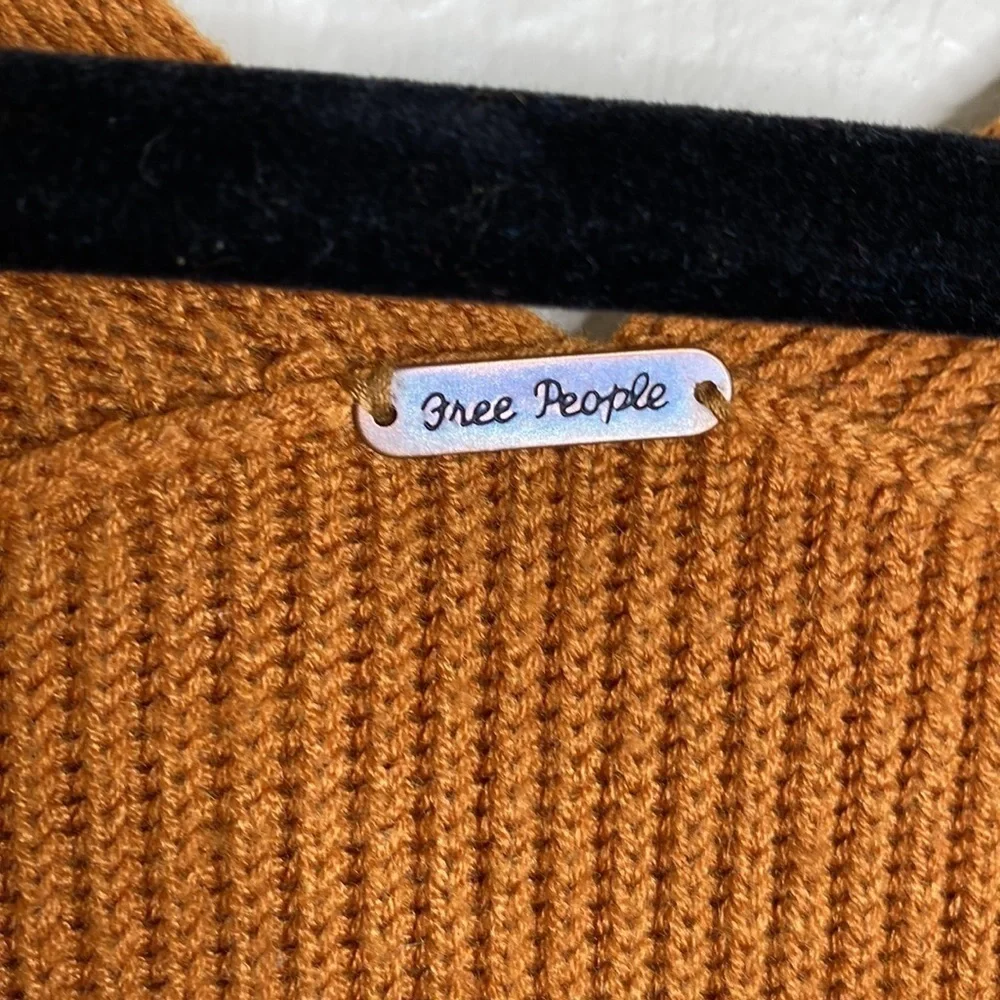 Anthropologie Free People v-neck brown/orange ribbed thick sweater medium